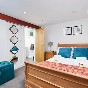 The Little - Self Check-in Near East Midlands Airport Apartment Kegworth