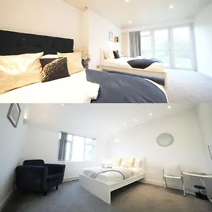 https://airport-comfy-stay.brighton-hotels-england.com